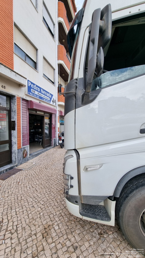 MONTAGEM ANTENA CB VOLVO FH-500 EURO 6 - IMAGEM 1 - Pedro Nevada