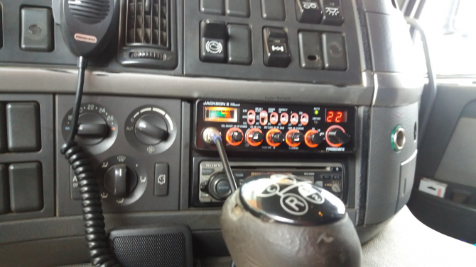 MONTAGEM CAMIÃO VOLVO FM-12 (2003) - IMAGEM 2 - Pedro Nevada