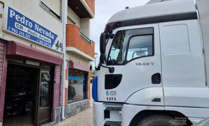 MONTAGEM ANTENA FORD 1848T - IMAGEM 1 - Pedro Nevada