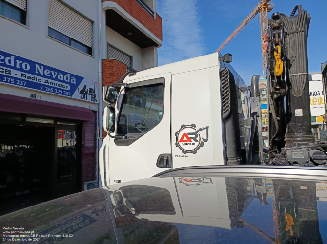 MONTAGEM ANTENA CB RENAULT PREMIUM 410 DXi - IMAGEM 3 - Pedro Nevada