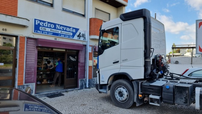 MONTAGEM ANTENA CB VOLVO FH-500 - Pedro Nevada