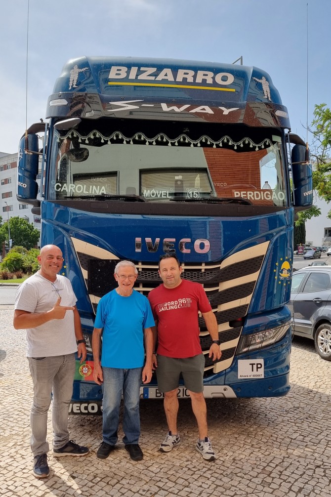 MONTAGEM ANTENA CB IVECO - IMAGEM 2 - Pedro Nevada