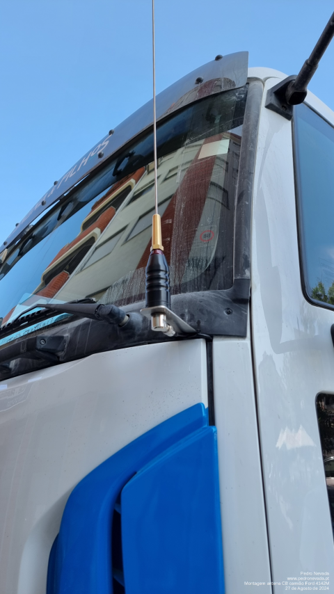 MOUNTING CB ANTENNA ON FORD 4142M - IMAGE 3 - Pedro Nevada