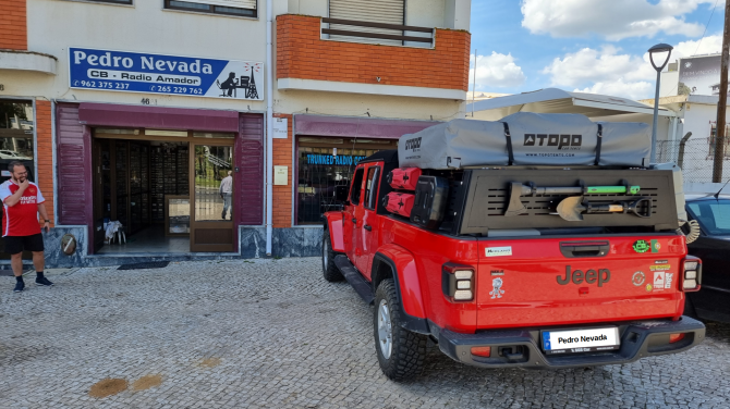 MOUNTING CB ANTENNA ON JEEP GLADIATOR - IMAGE 3 - Pedro Nevada