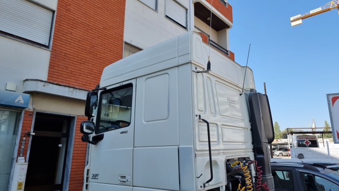 MOUNTING CB ANTENNA ON DAF XF 460 EURO 6 - IMAGE 2 - Pedro Nevada